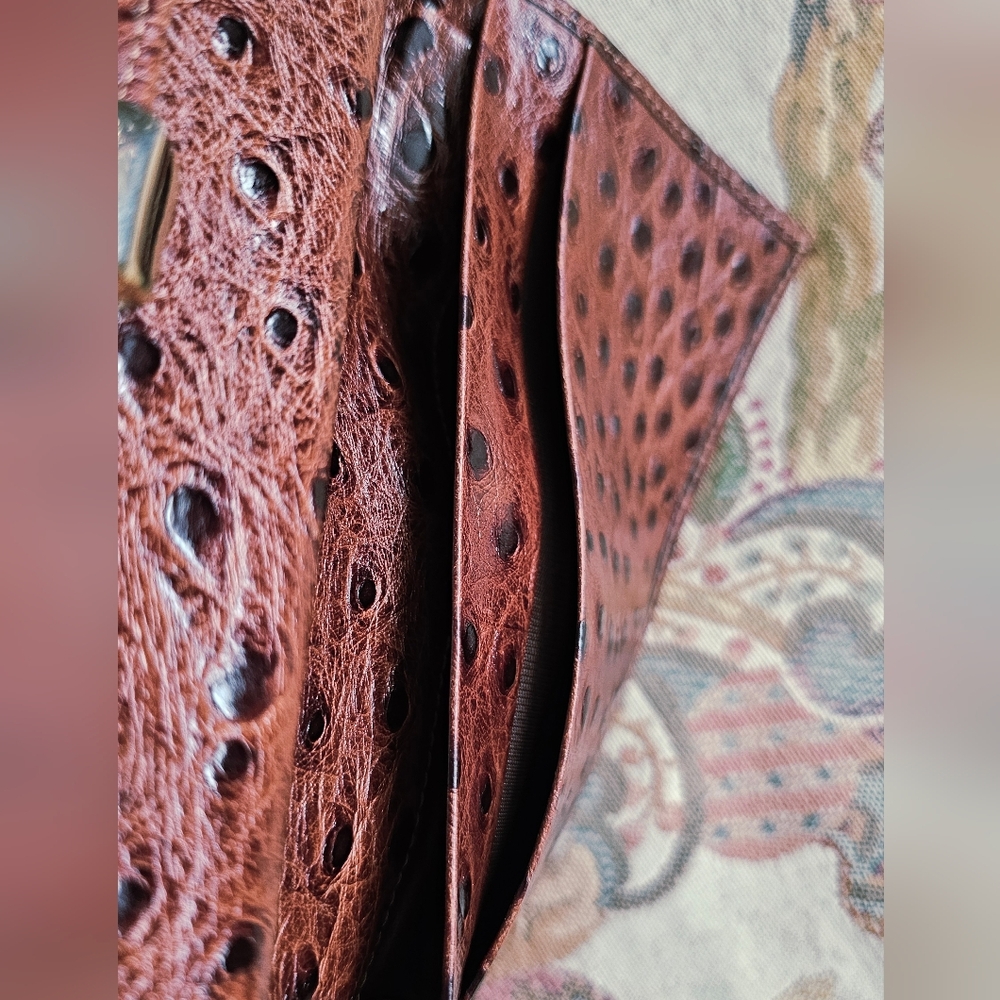 Trifold Ostrich Leather Wallet From "i santi", Italy. Unisex Wallet. - Picture 9 of 9